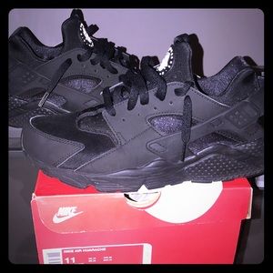 Nike hurache size 11